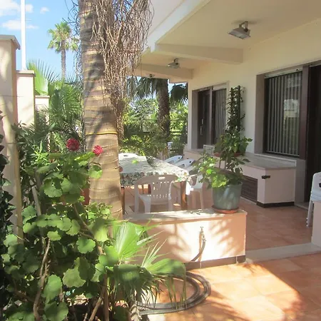 La Magnolia Гостевой дом Торре-Сан-Джованни-Удженто