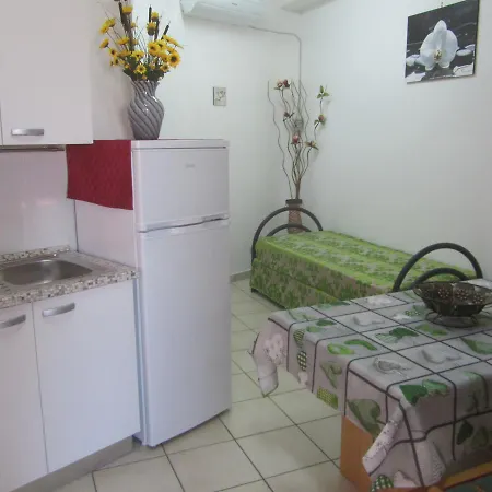 La Magnolia Pensión Torre San Giovanni